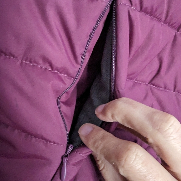 DSG Light Puffer Jacket - Picture 3 of 8
